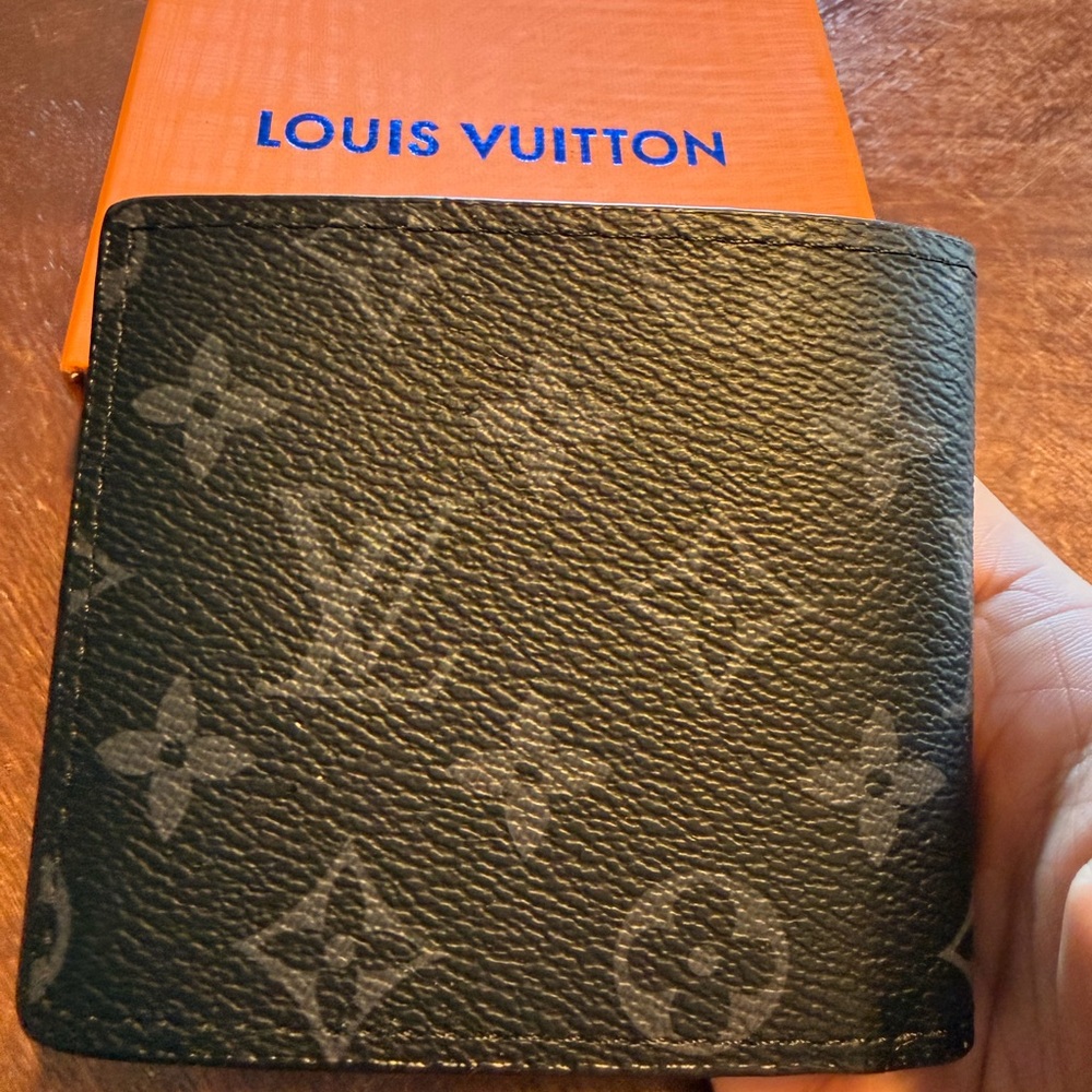 Louis Vuitton logo wallet